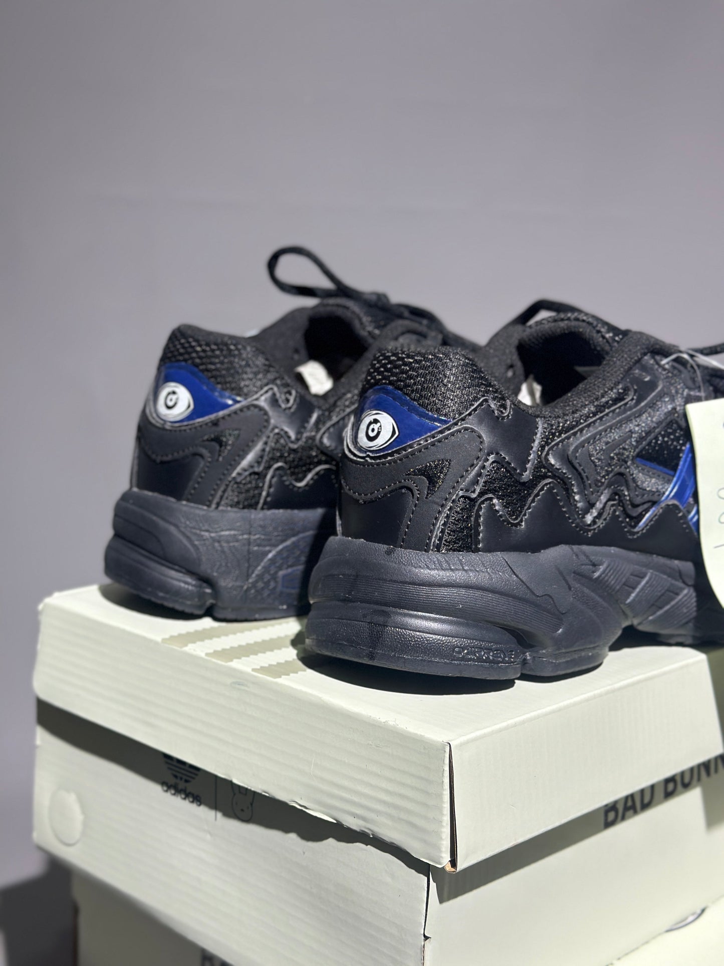 BAD BUNNY RESPONSE TRIPLE BLACK