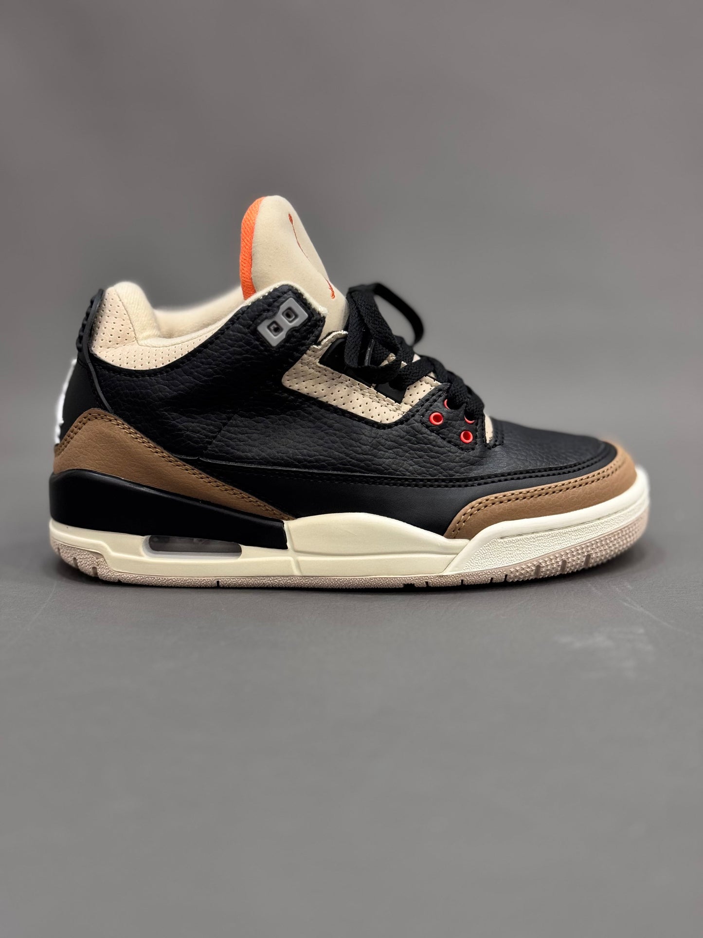 AIR JORDAN 3 DESERT ELEPHANT