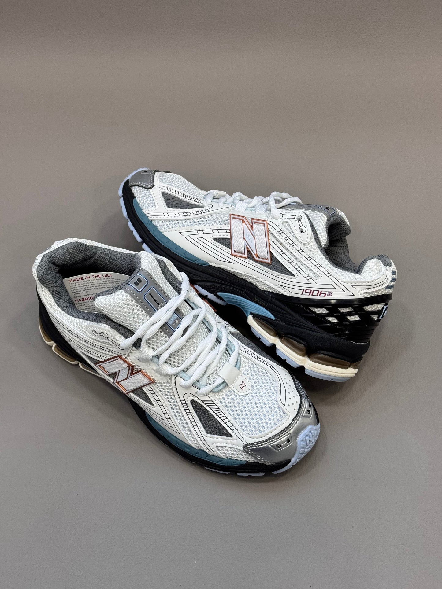 NEW BALANCE 1906R WHITE BRIGHT SKY
