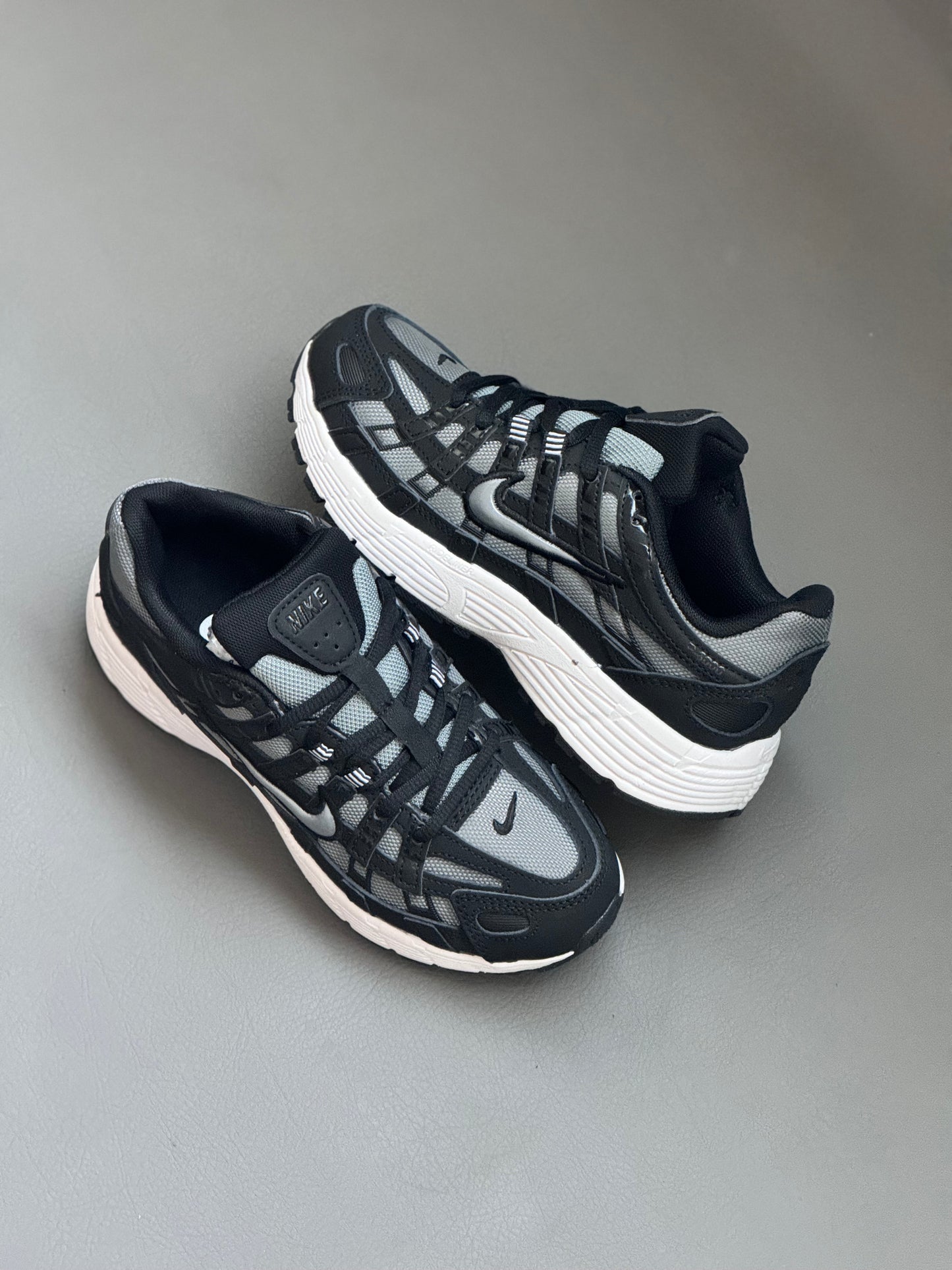 NIKE P-6000 BLACK COOL GREY