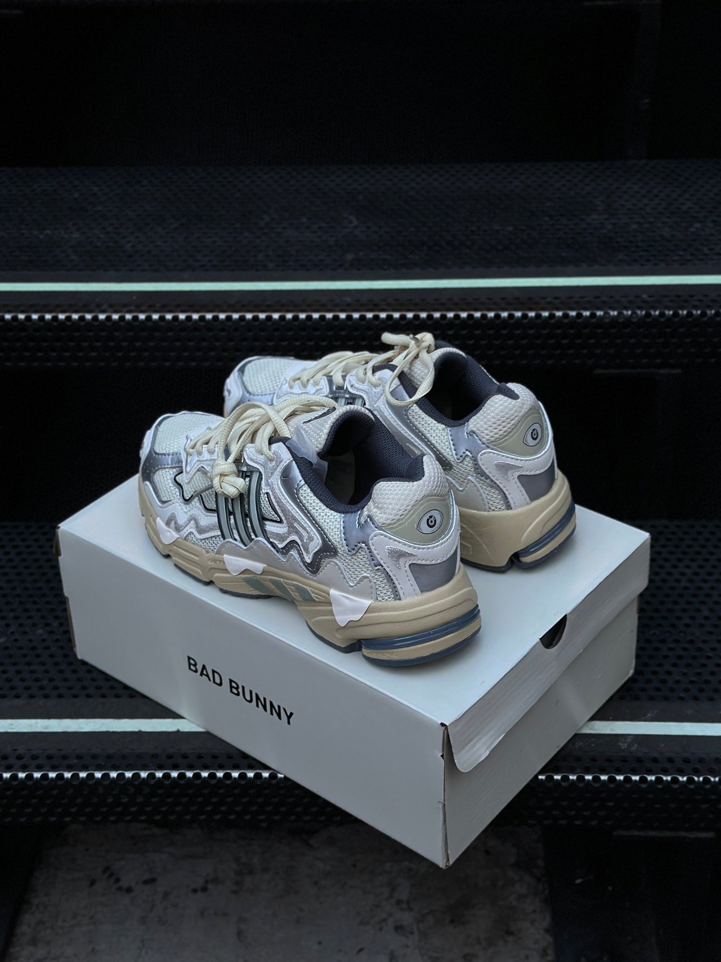 ADIDAS X BAD BUNNY RESPONSE