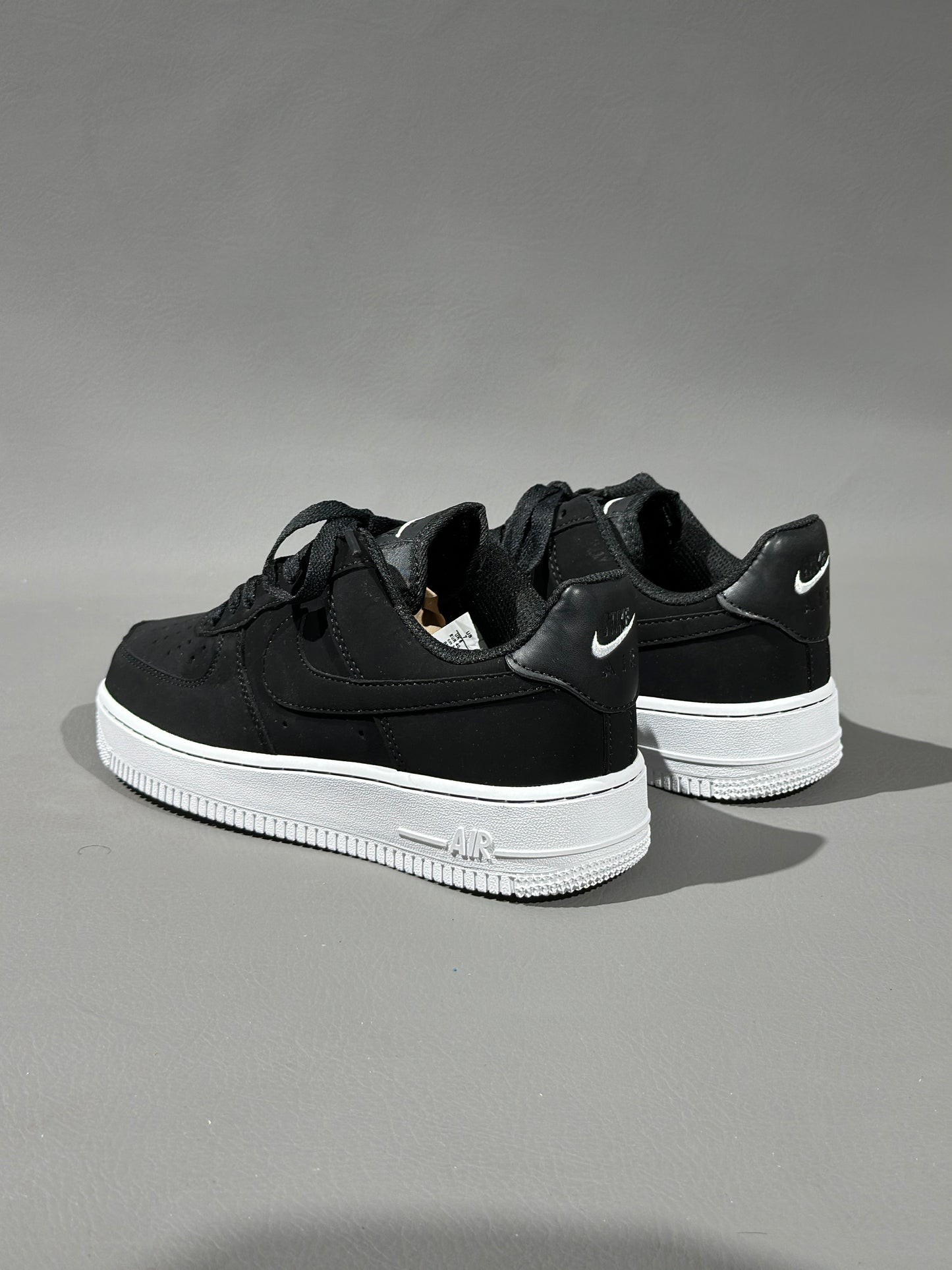 AIR FORCE 1 OFF-NOIR