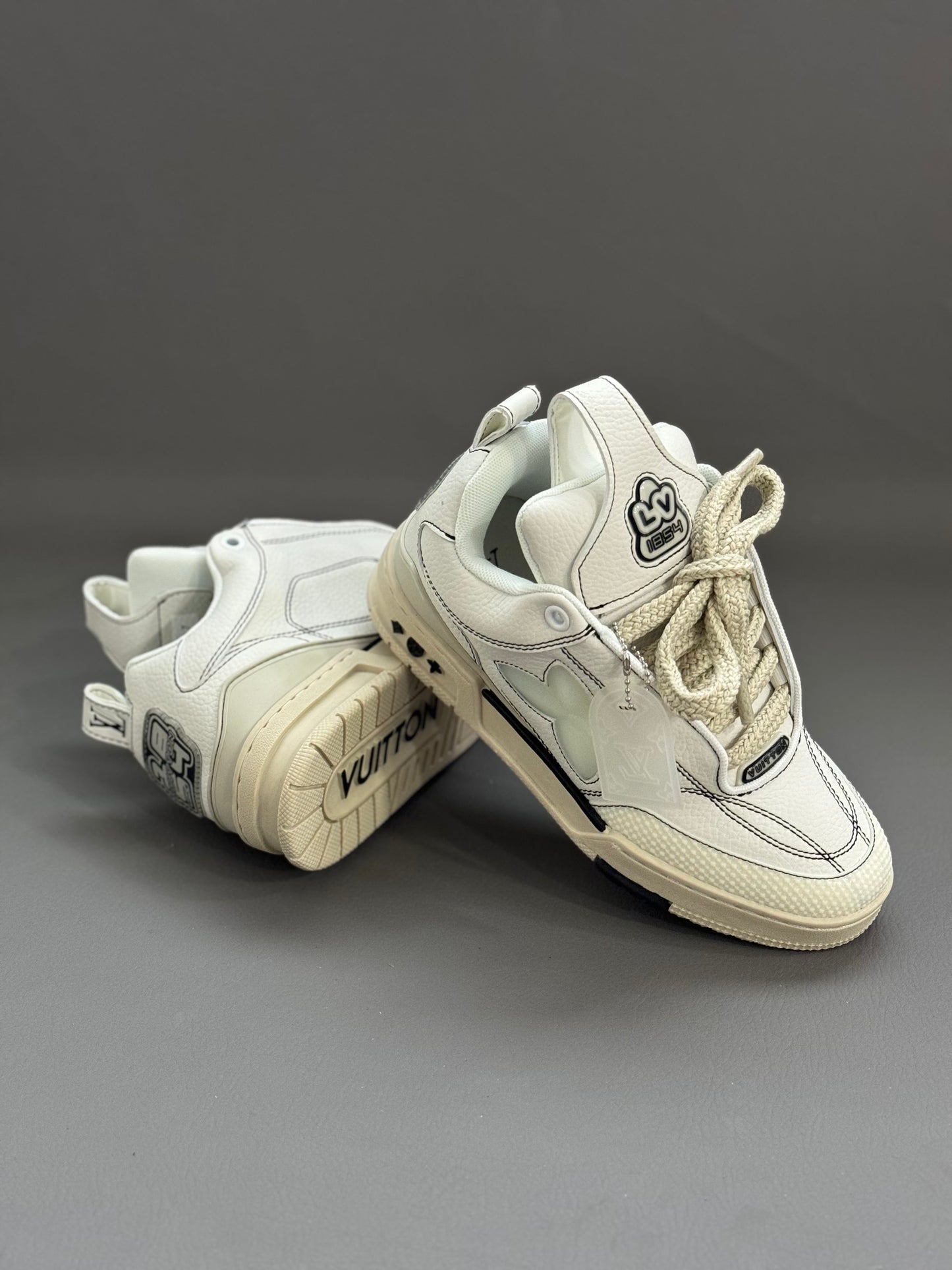 LOUIS VIUTTON SKATE