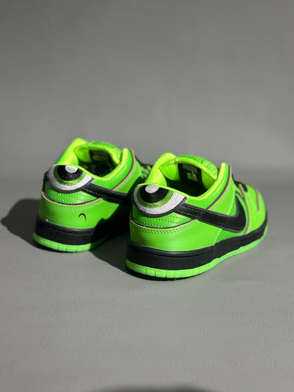 NIKE DUNK LOW THE PAWERPUFFGIRLS