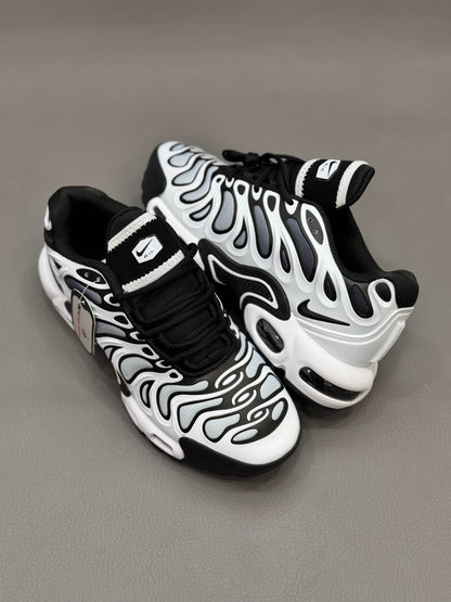 AIR MAX PLUS DRIFT SUMMIT WHITE