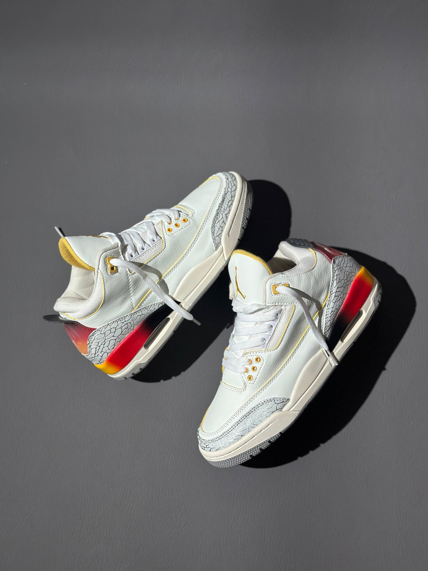 AIR JORDAN 3 X J BALVIN