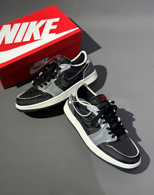 AIR JORDAN 1 LOW SMOKE GREY