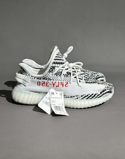 YEEZY BOOST 350 ZEBRA
