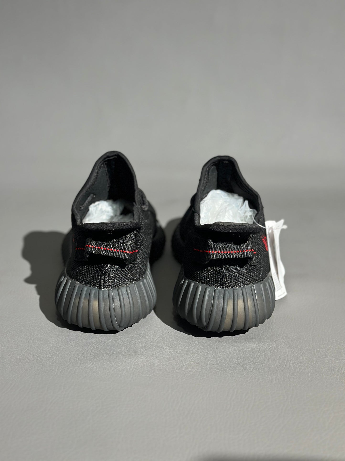 YEEZY BOOST 350 BLACK BRED