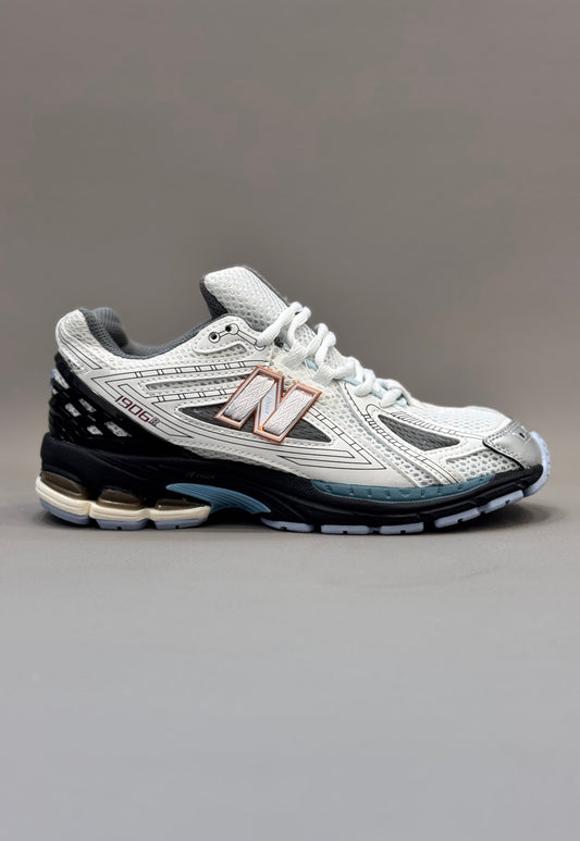 NEW BALANCE 1906R WHITE BRIGHT SKY