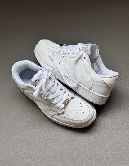 AIR JORDAN 1 LOW X TRAVIS SCOTT WHITE