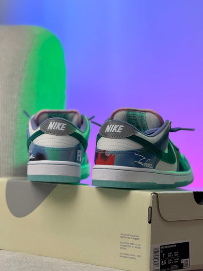 NIKE DUNK LOW X FUTURA LABORATORIES