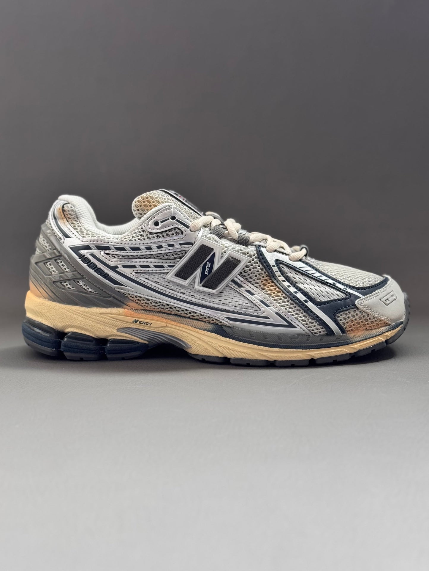 NEW BALANCE 1906 DOWNTOWN RUN