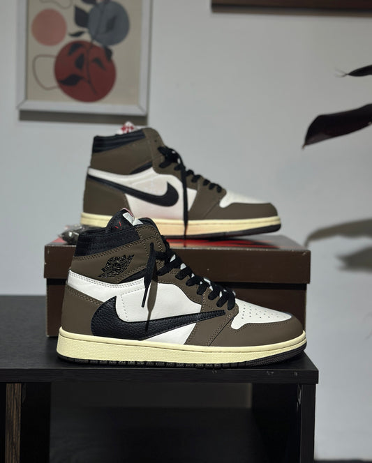 AIR JORDAN 1 X TRAVIS SCOTT