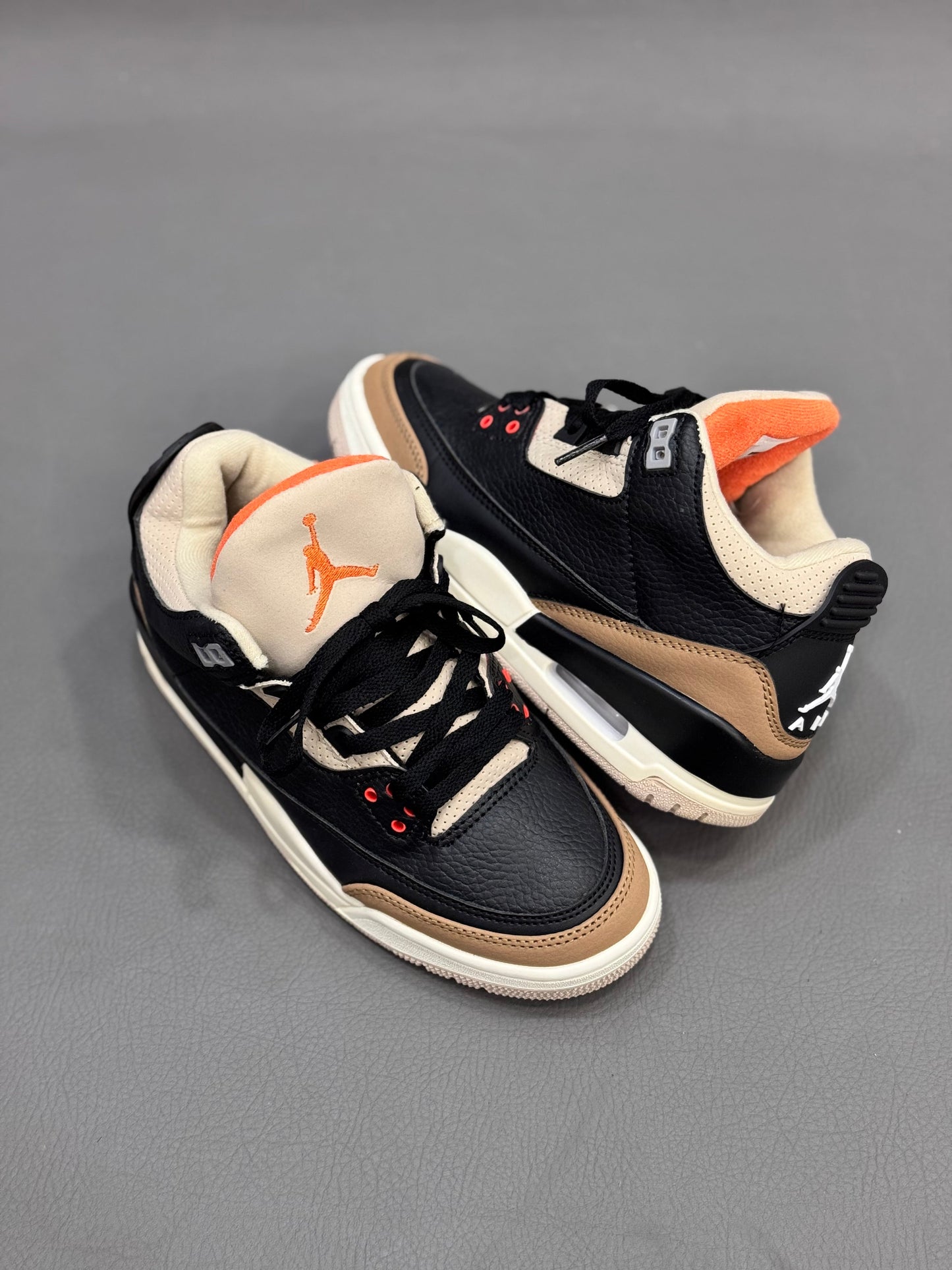 AIR JORDAN 3 DESERT ELEPHANT