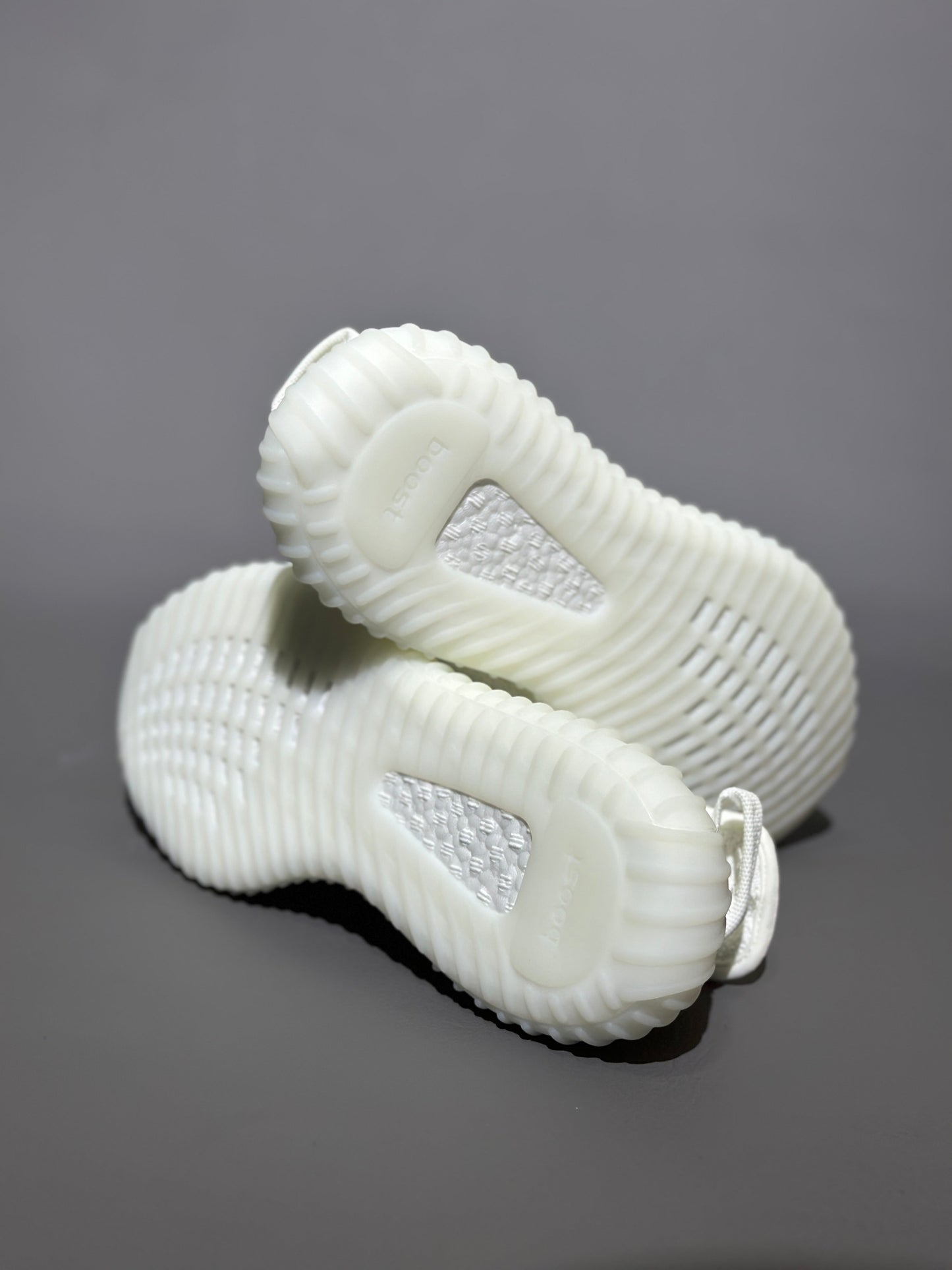 YEEZY BOOST 350 WHITE CREAM