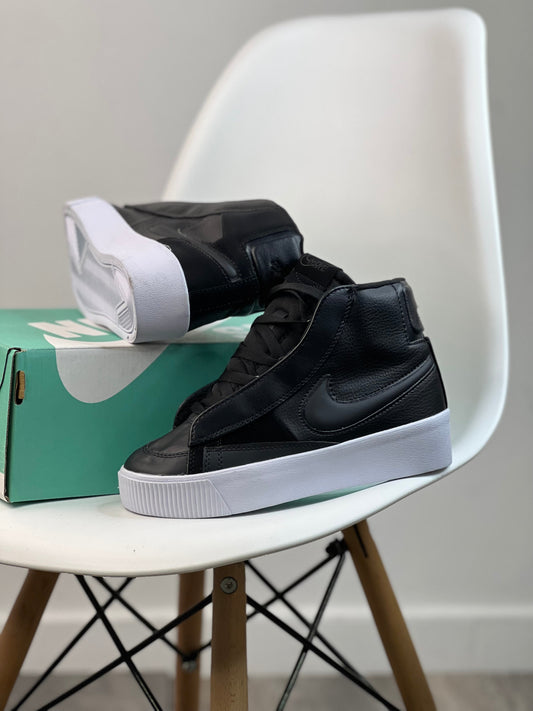 NIKE BLAZER MID VICTORY
