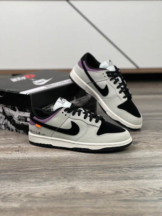 NIKE DUNK LOW TOYOTA